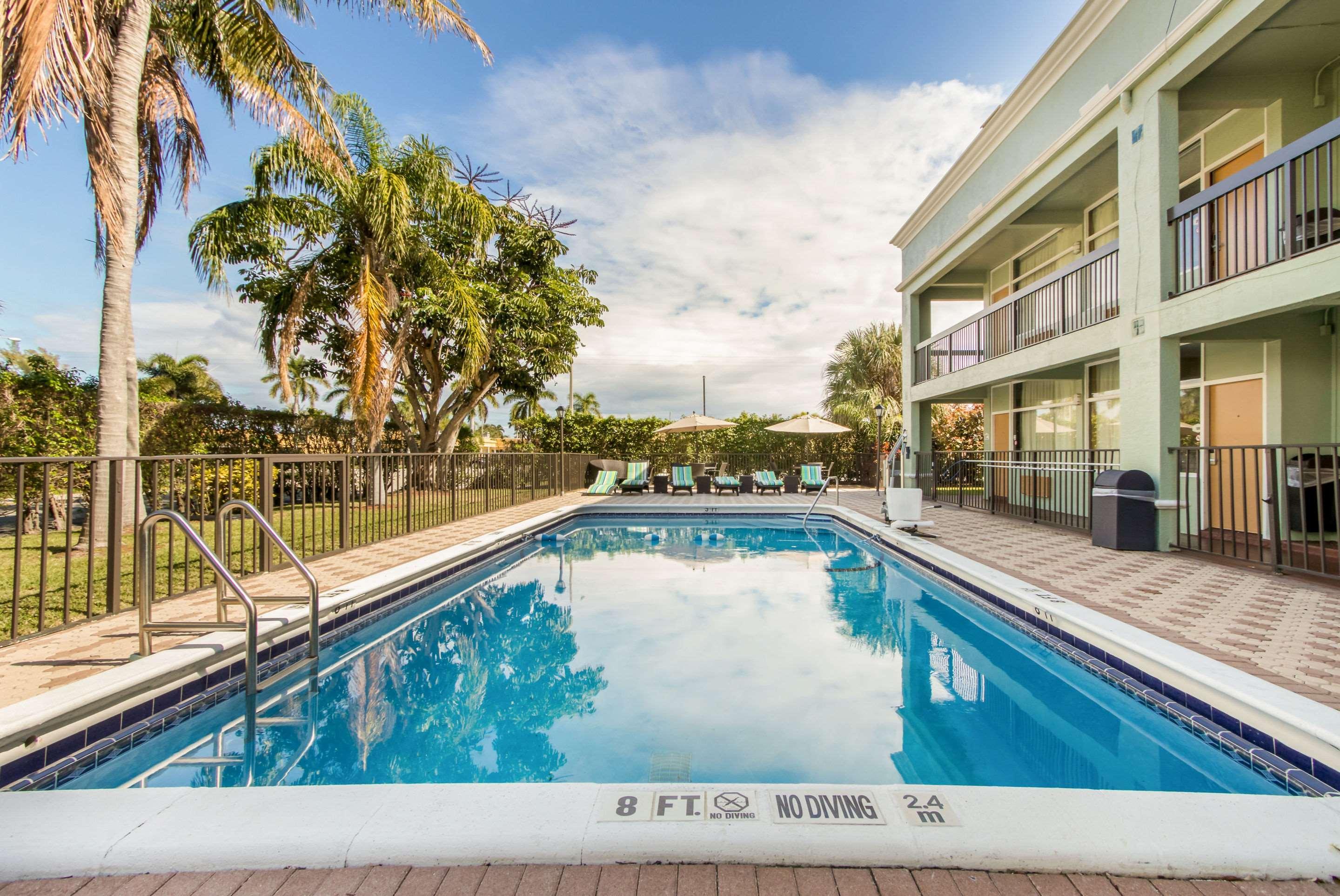Quality Inn Boca Raton University Area Bagian luar foto